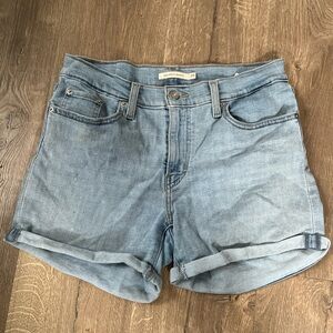 Levi Women's Shorts